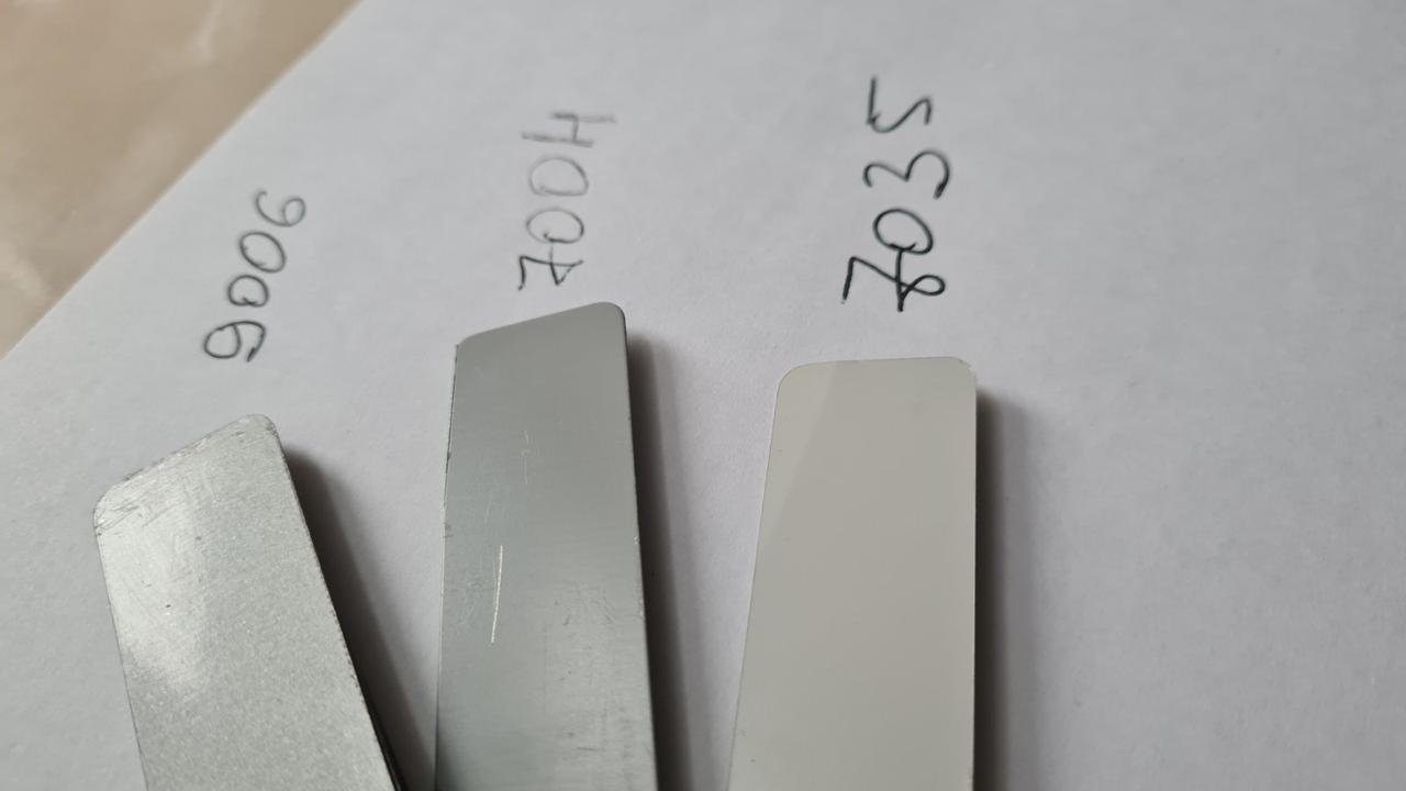 Гладкий лист PE / RAL 7004 сірий POLYSTEEL — 0,45 мм / 1250 мм / 3 Гладкий лист PE / RAL 7004 сірий POLYSTEEL — 0,45 мм / 1250 мм / - Зображення 3